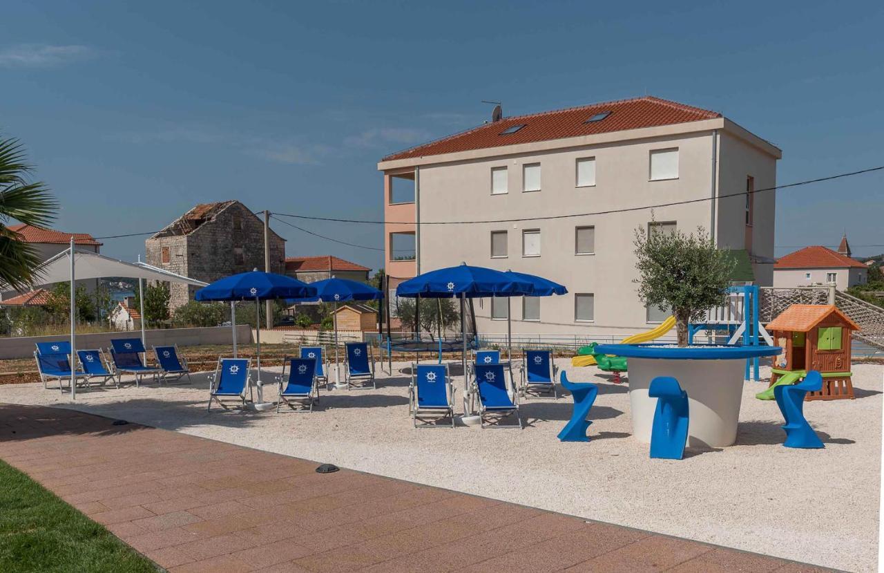 Porto Samaria Holiday Resort Trogir Extérieur photo