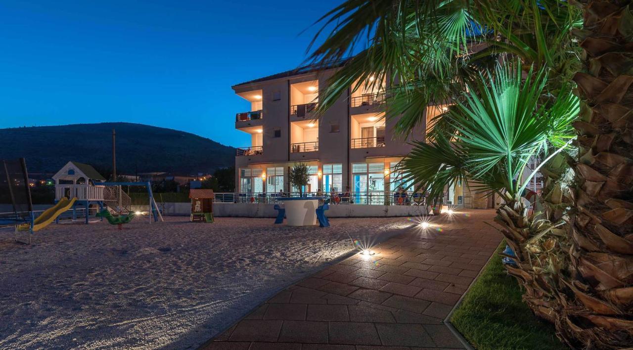 Porto Samaria Holiday Resort Trogir Extérieur photo