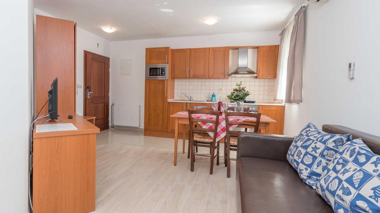 Porto Samaria Holiday Resort Trogir Extérieur photo