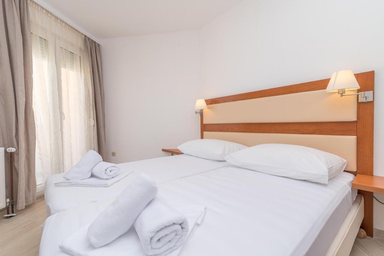 Porto Samaria Holiday Resort Trogir Extérieur photo