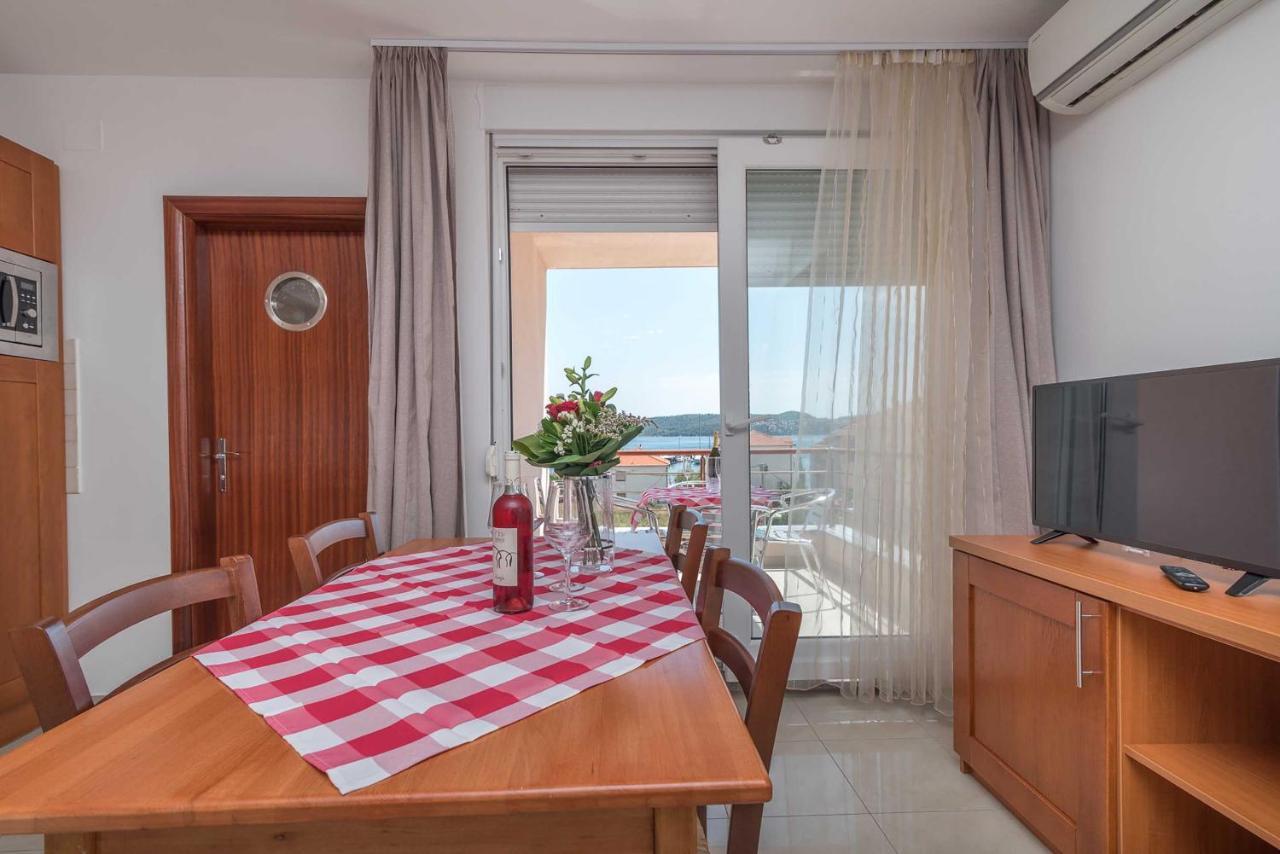 Porto Samaria Holiday Resort Trogir Extérieur photo