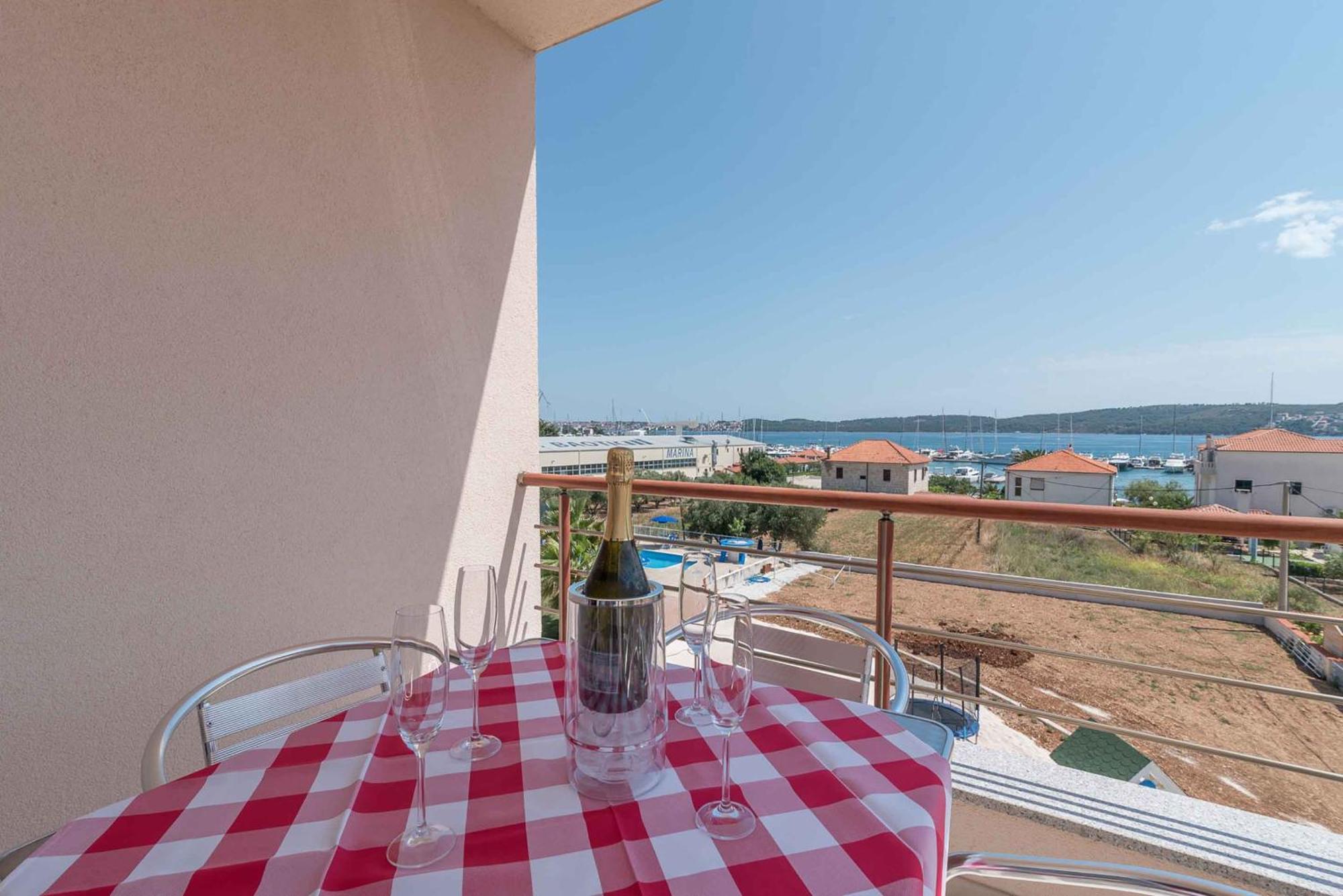 Porto Samaria Holiday Resort Trogir Extérieur photo