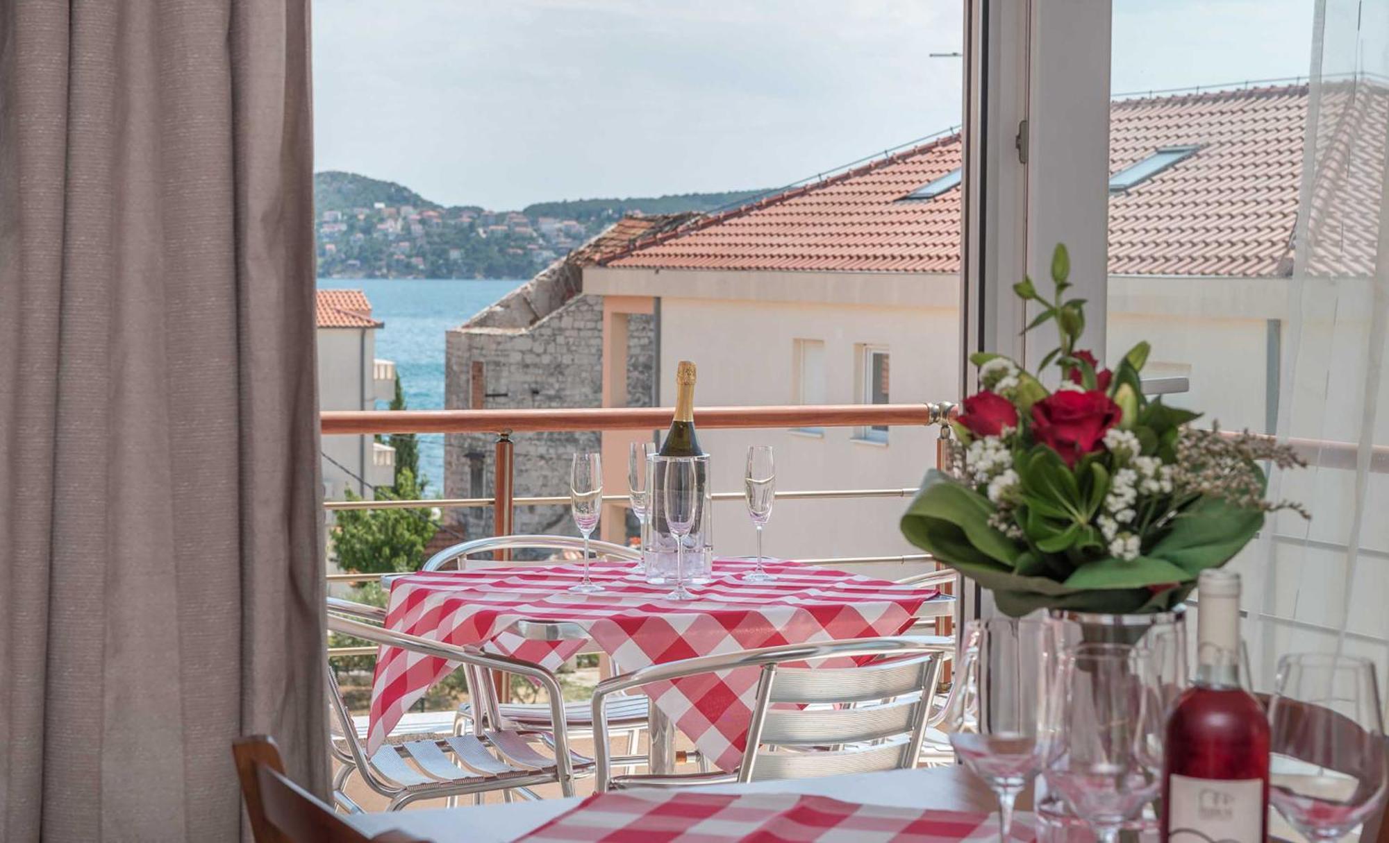 Porto Samaria Holiday Resort Trogir Extérieur photo
