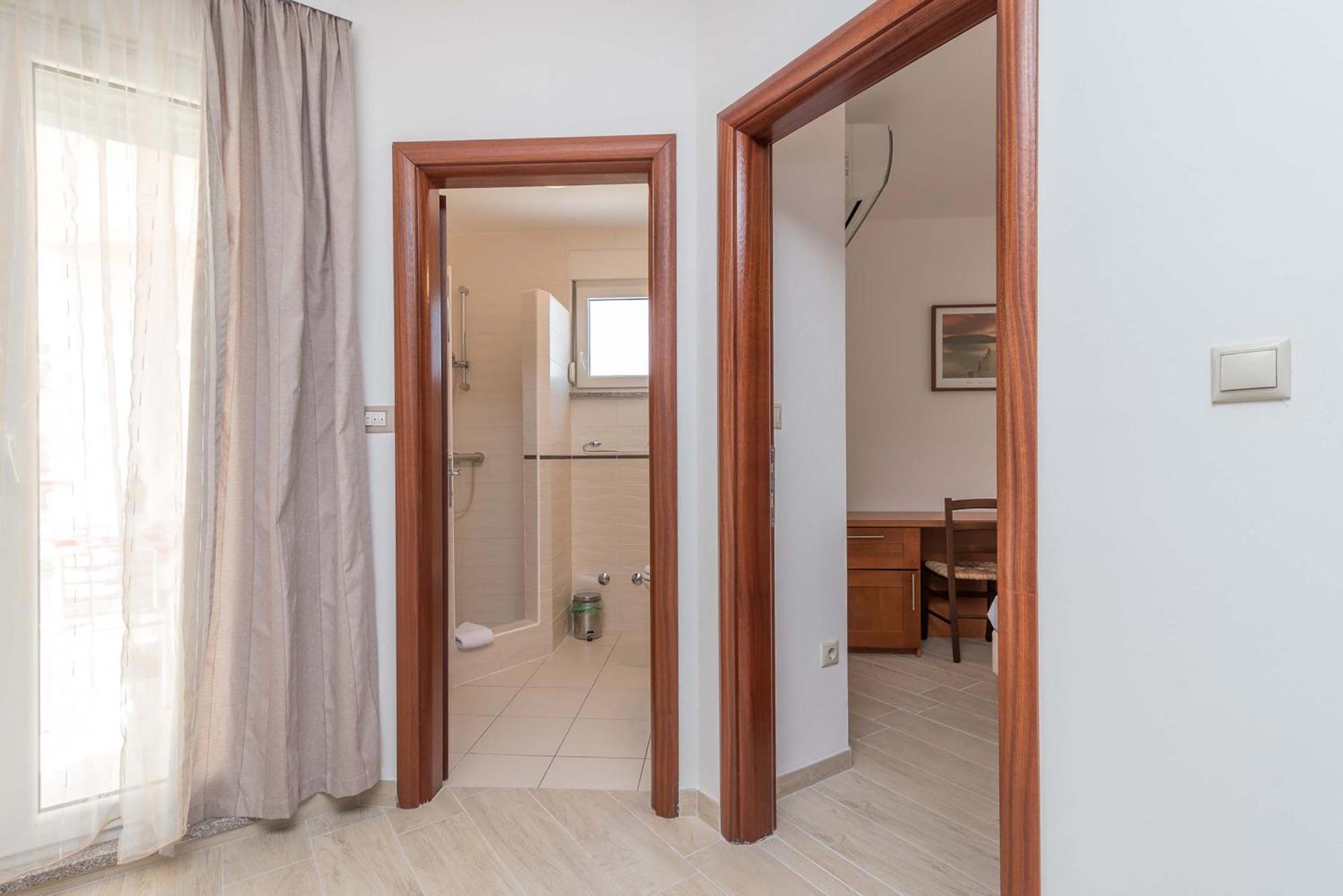 Porto Samaria Holiday Resort Trogir Chambre photo