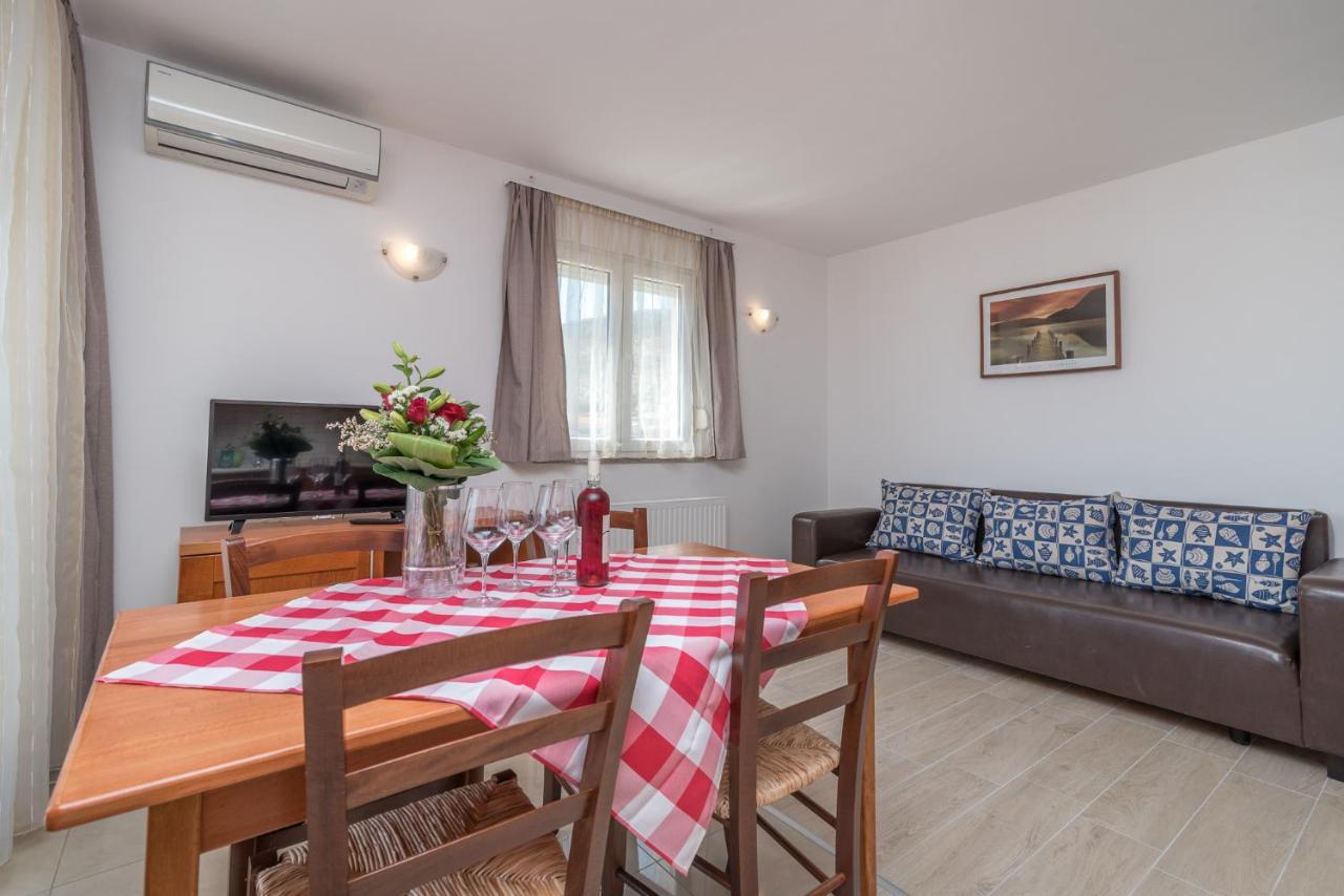 Porto Samaria Holiday Resort Trogir Extérieur photo